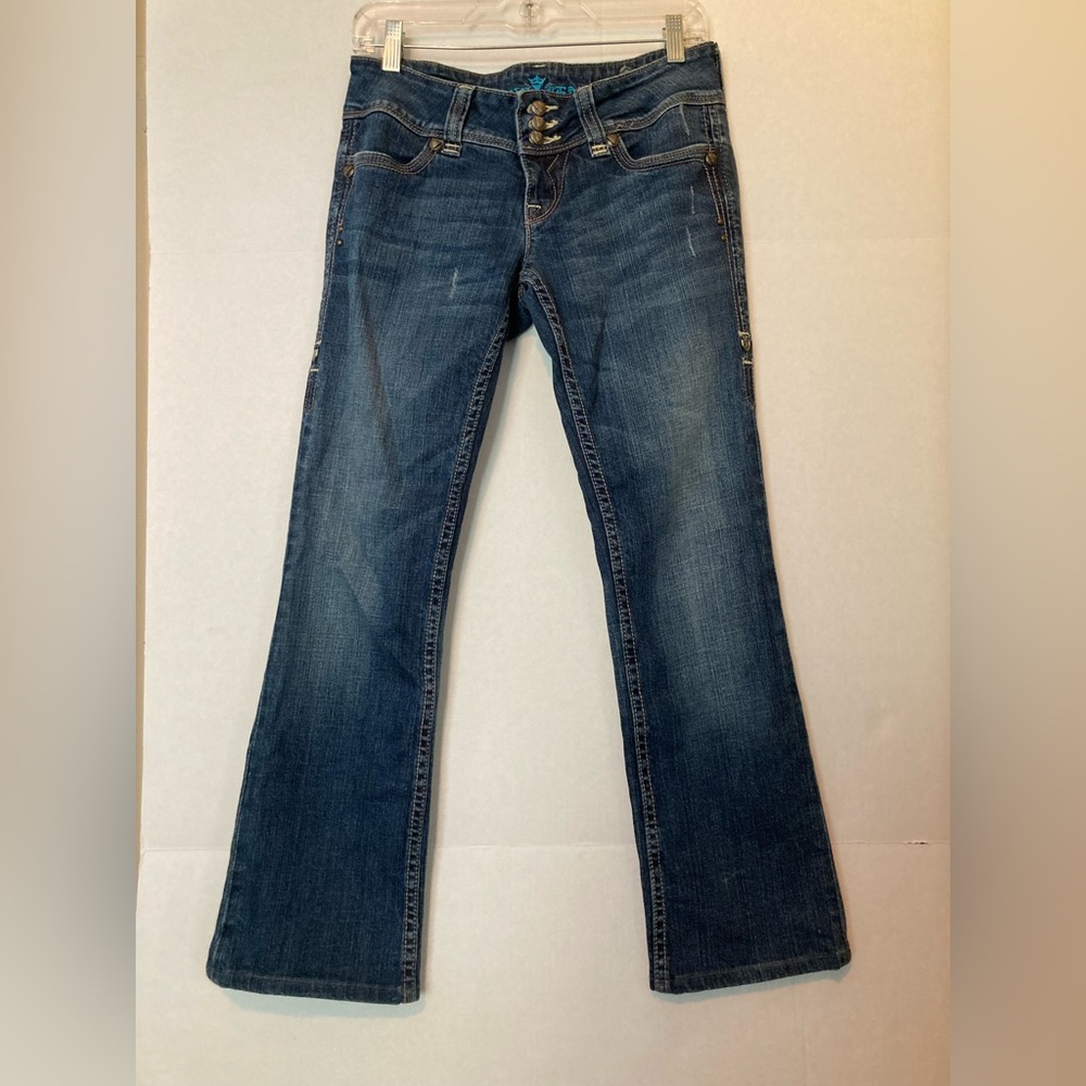 Sang Real by Miss Me 🟣 GUC Size 29 Embroidered Low Rise Jeans